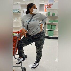 ✨FOREVER 21✨Self Love, Gray “Love Yourself” Sweater